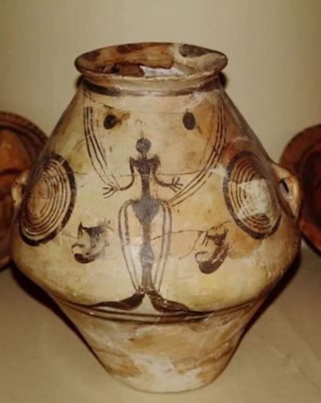 cucuteni vase